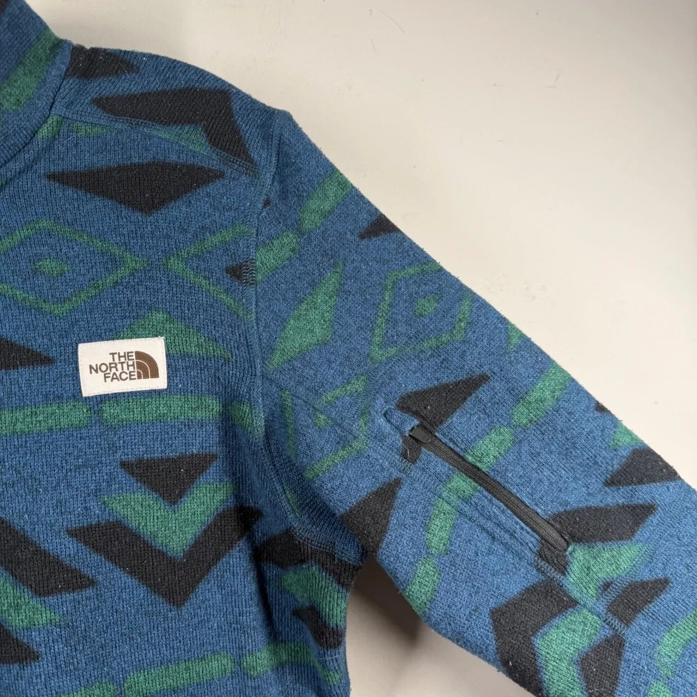 The North Face Mens Gordon Lyons 1/4 Zip Fleece Aztec Blue Green NF0A3YRB Small
